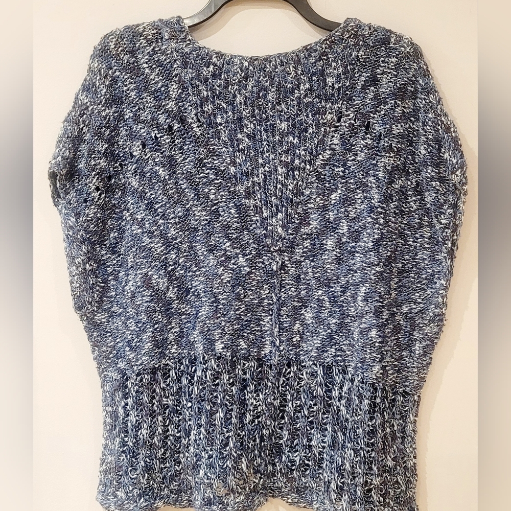 Free People Sweater. Size M - Picture 2 of 7